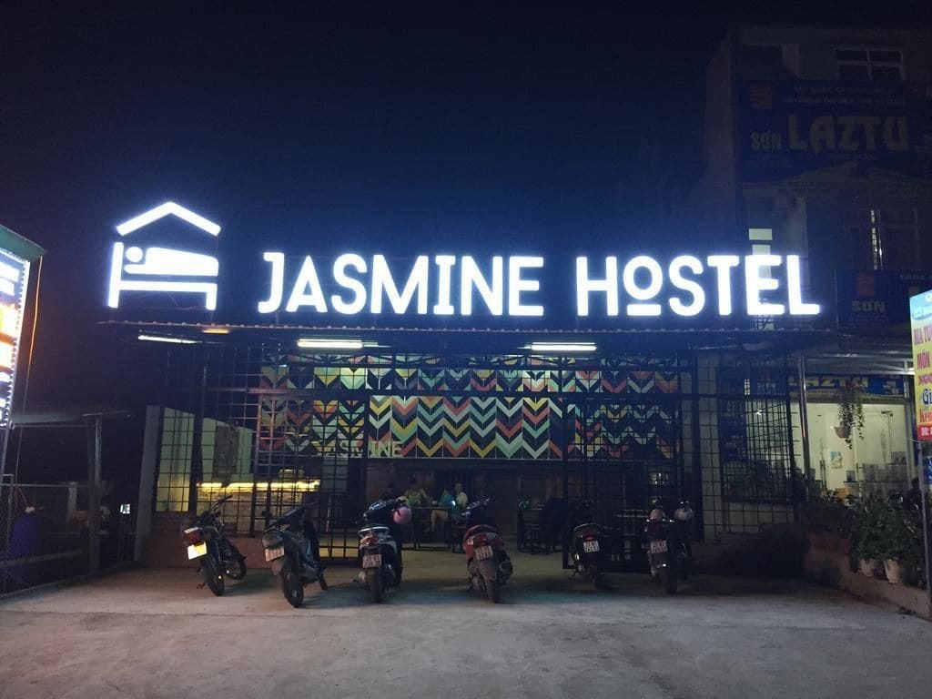 Jasmine Hostel And Motorbike Tours 河江 外观 照片